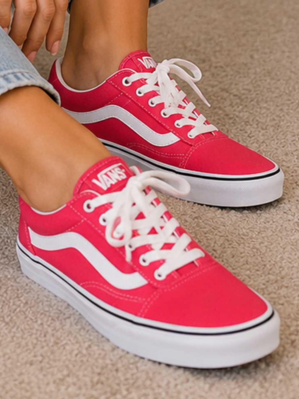 Vans Women's Neon Pink Old Skool Canvas Sneakers 8.5 NWT